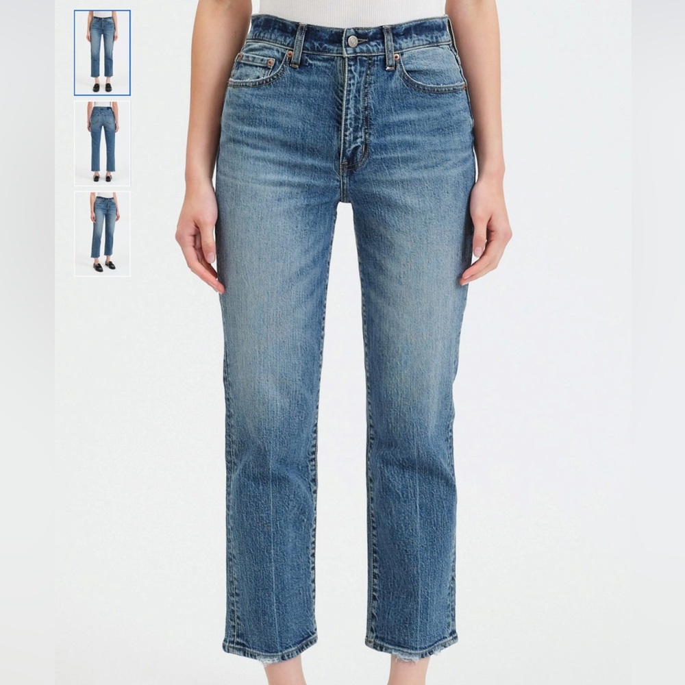 Daze straight up High Rise straight Jeans ; size 29; new